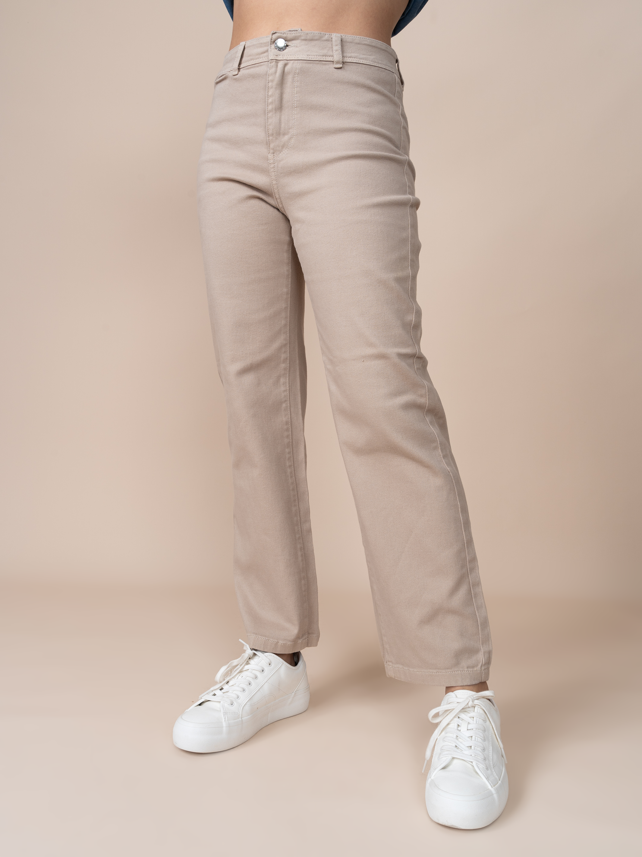 Jean Carlotta Beige
