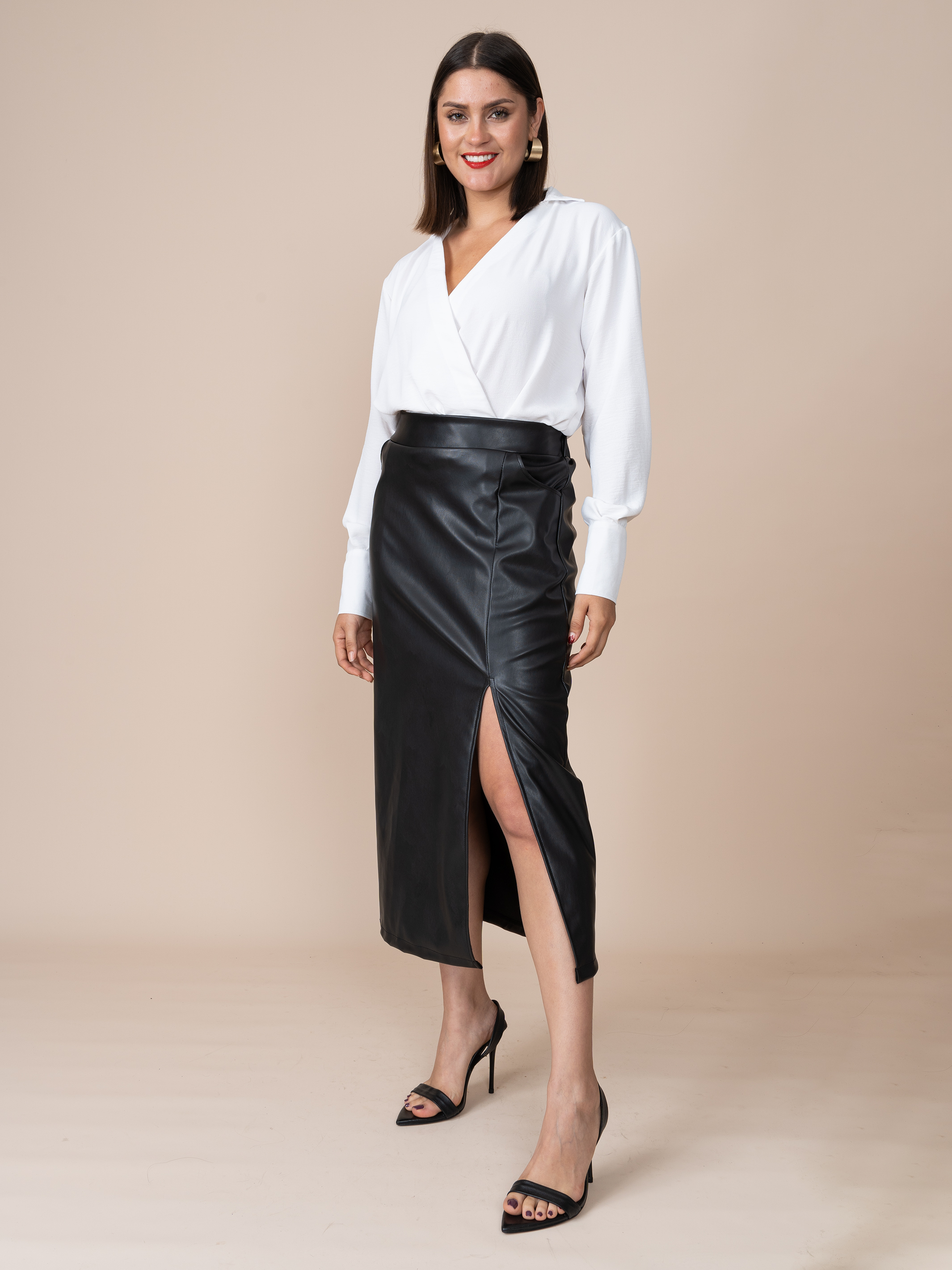 Falda de Cuerina Tina Negro