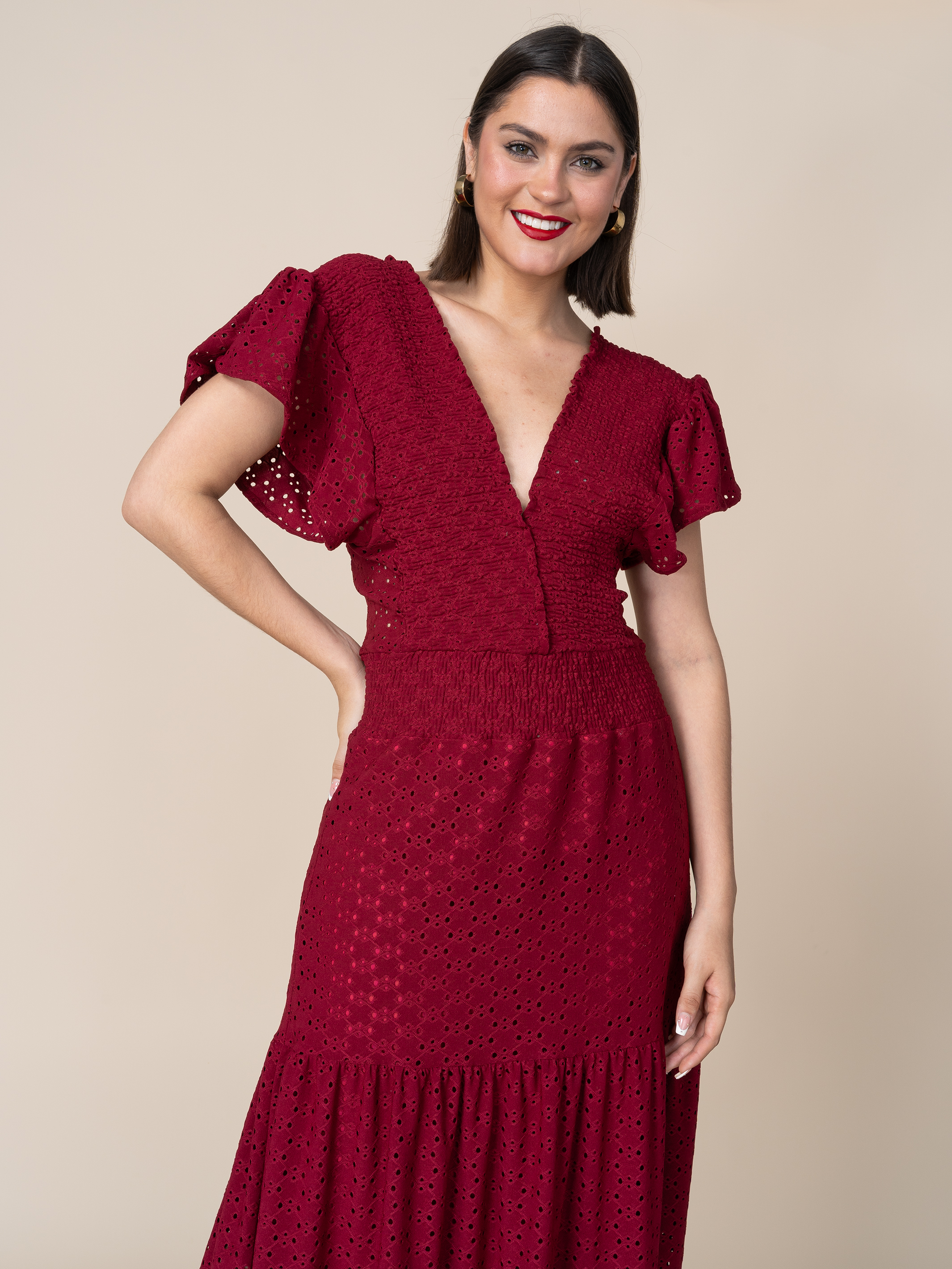 Vestido de Broderie Estela Guinda