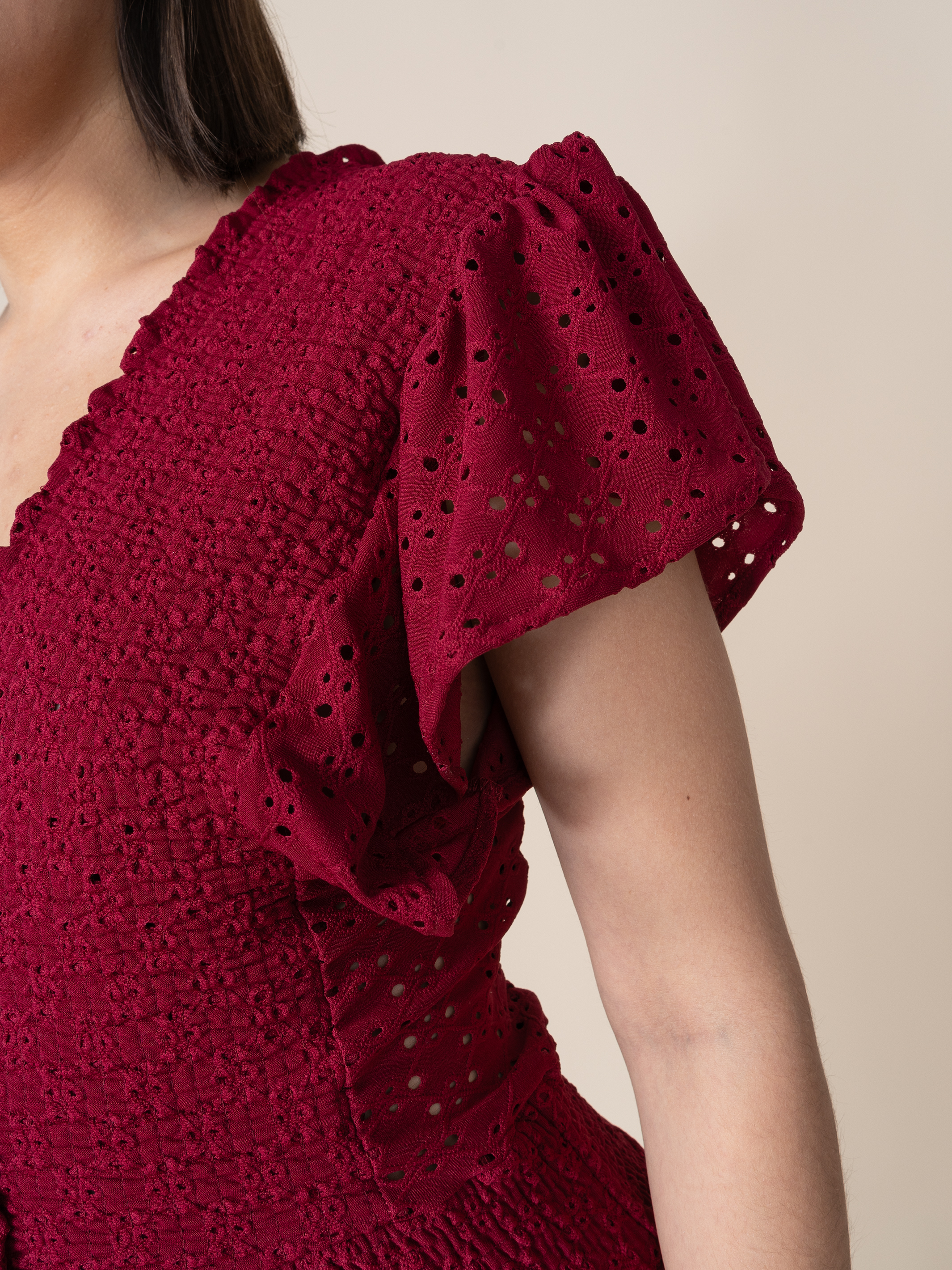 Vestido de Broderie Estela Guinda