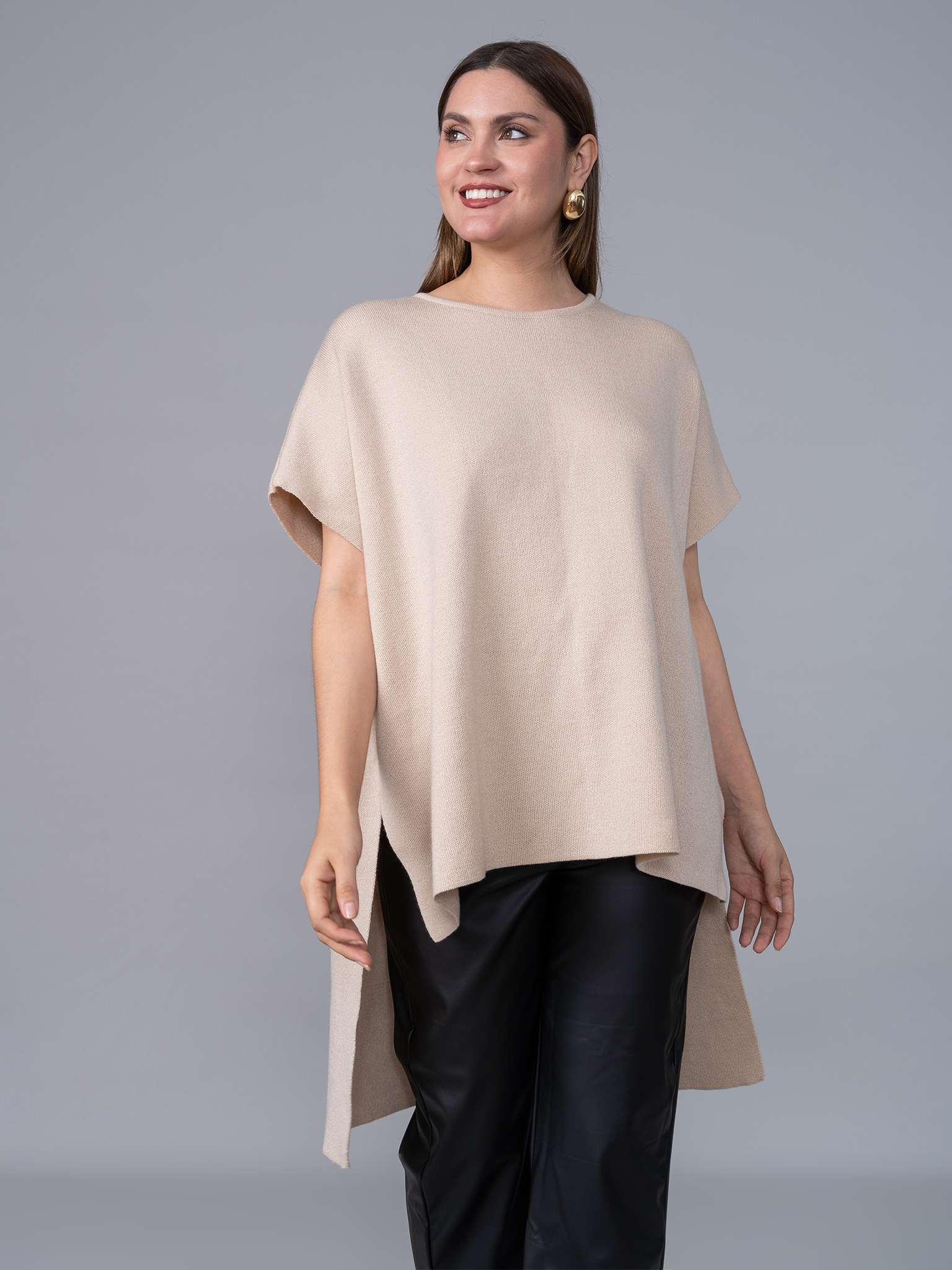 Poncho Tejido Lily Beige 2.0
