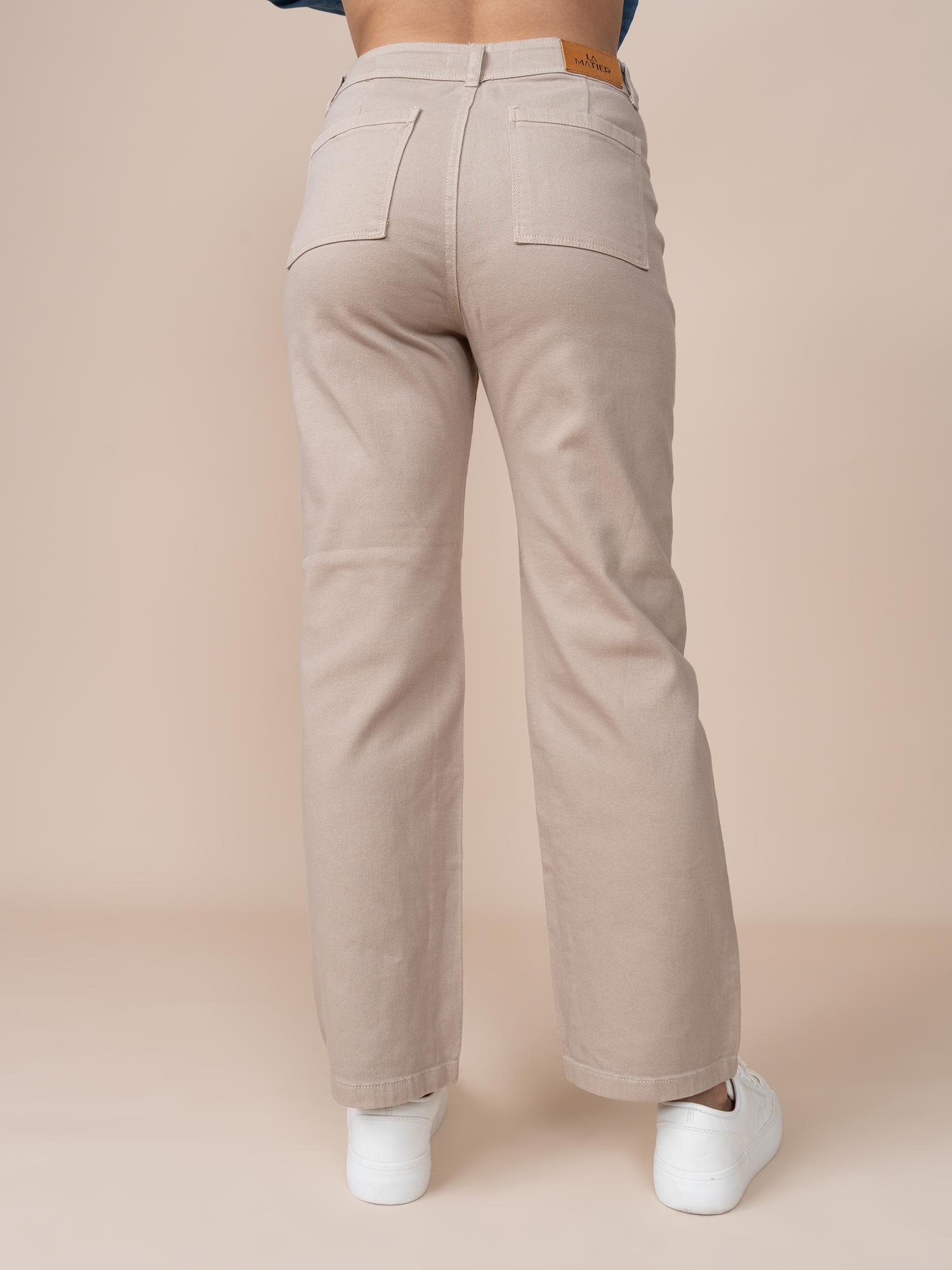 Jean Carlotta Beige