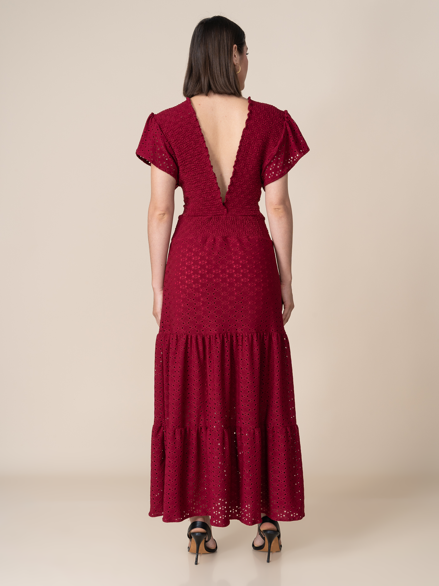 Vestido de Broderie Estela Guinda